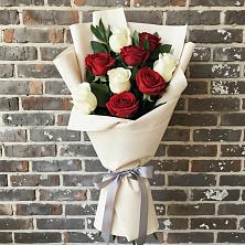 Букет цветов из:  Розы в 40 лет октября