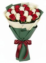 Букет Микс из красных и белых роз #REPLACE_PRED# 40 лет октября
