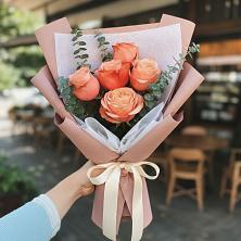 Букет цветов из:  Розы в 40 лет октября