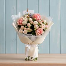 Букет цветов из:  Розы в 40 лет октября