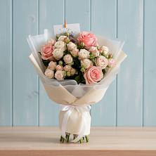 Букет цветов из:  Розы в 40 лет октября